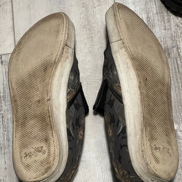 Coach Tropical Line - Picture 3 of 7